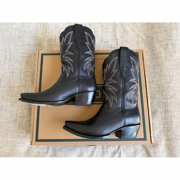 Tecovas Sadie Snip Toe Cowboy Boots - Picture 3 of 7